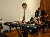 /album/tocando-em-casamento/a252373-470408296380974-1305059798-n-jpg/